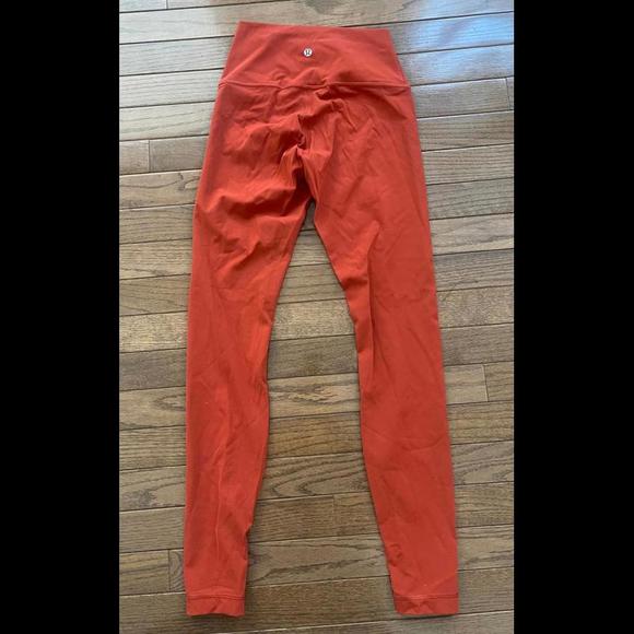 lululemon athletica Pants - Red lululemon wunder under size 4